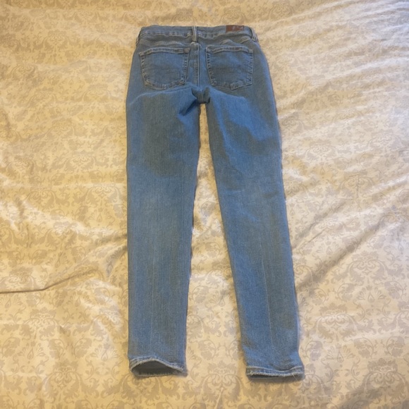 American Eagle Super High-rise Jegging in size 4 long - Picture 2 of 2